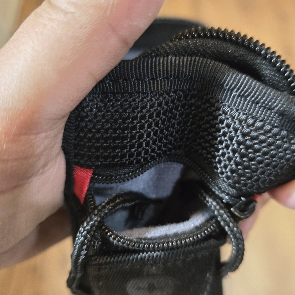 Case - Picture 6 of 9